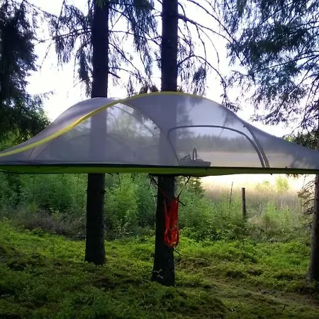 Kommee Kurki Tentsile Puumajoitus Κάμπινγκ *